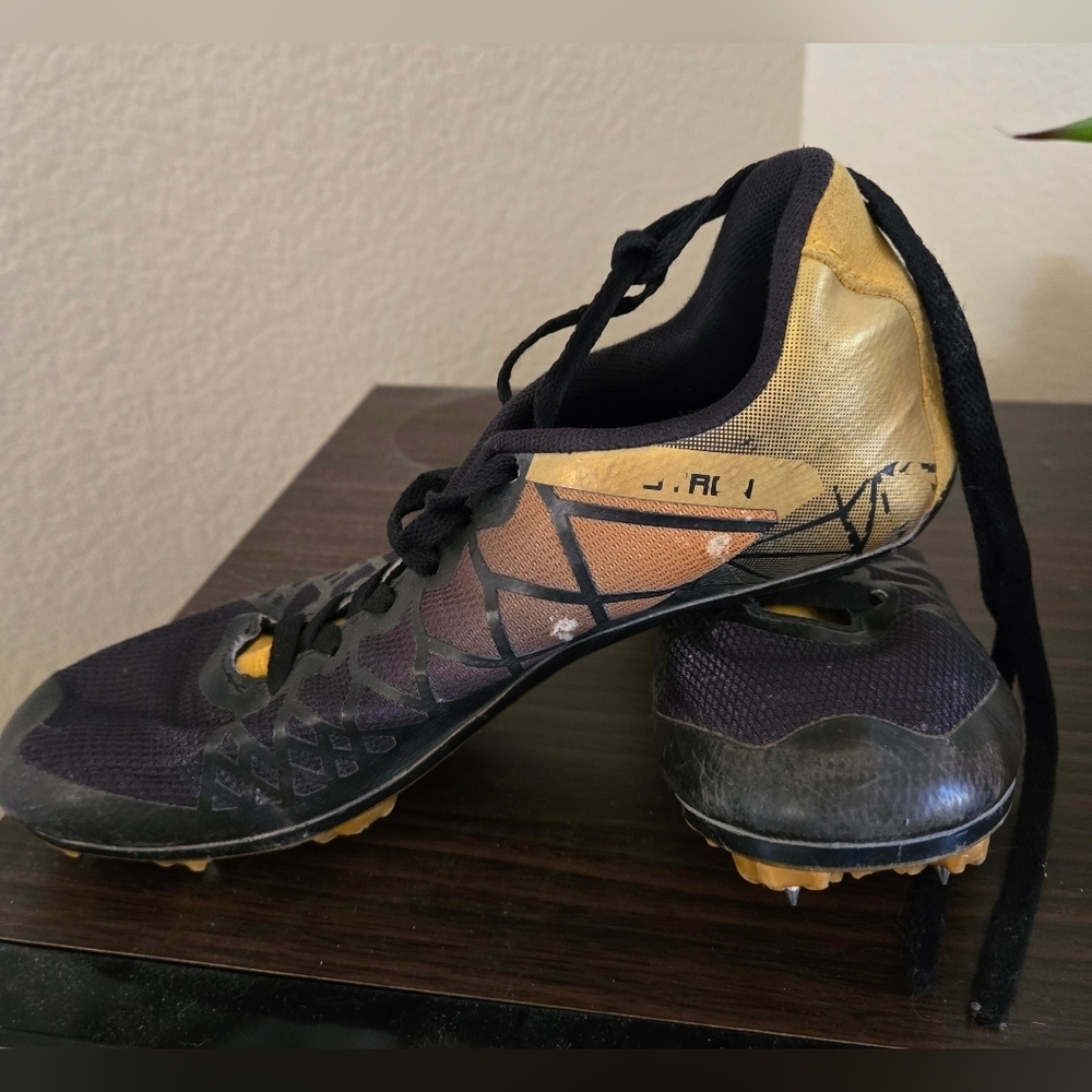🔥 THESTRON Track & Field Spikes – Pro Racing Sprint Shoes Unisex – Used